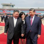 Xi da China diz que alcançou consenso importante com Kim em visita à Coreia do Norte, relata KCNA