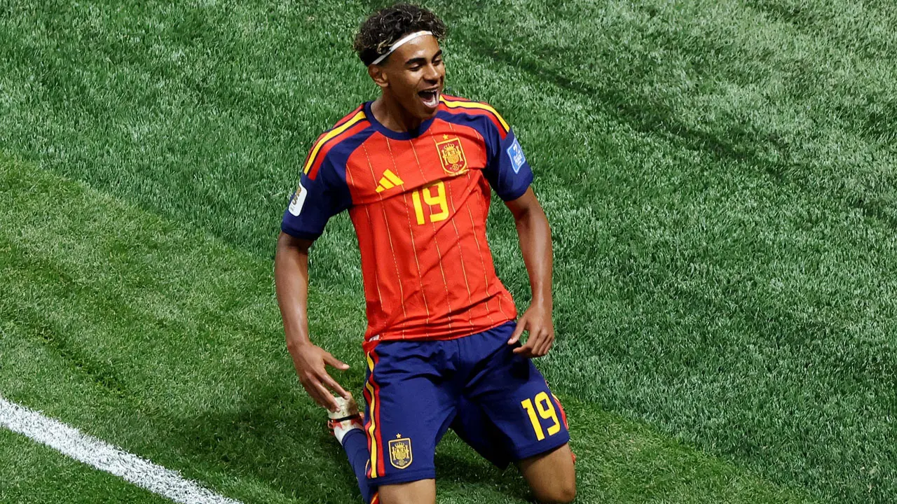Yamal marca na Copa do Mundo com a Espanha derrotando a Arábia Saudita