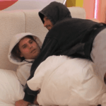 Zach Fake Humps Bryce, da Love Island USA, depois de passar pela ‘verificação de circunferência’