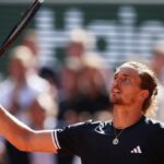 Zverev ultrapassa Mensik e chega à segunda final do Aberto da França