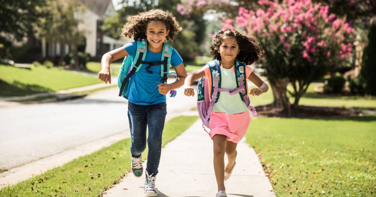 11 tênis Skechers elegantes e de apoio para a volta às aulas