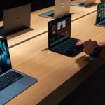 macbook neo em índigo