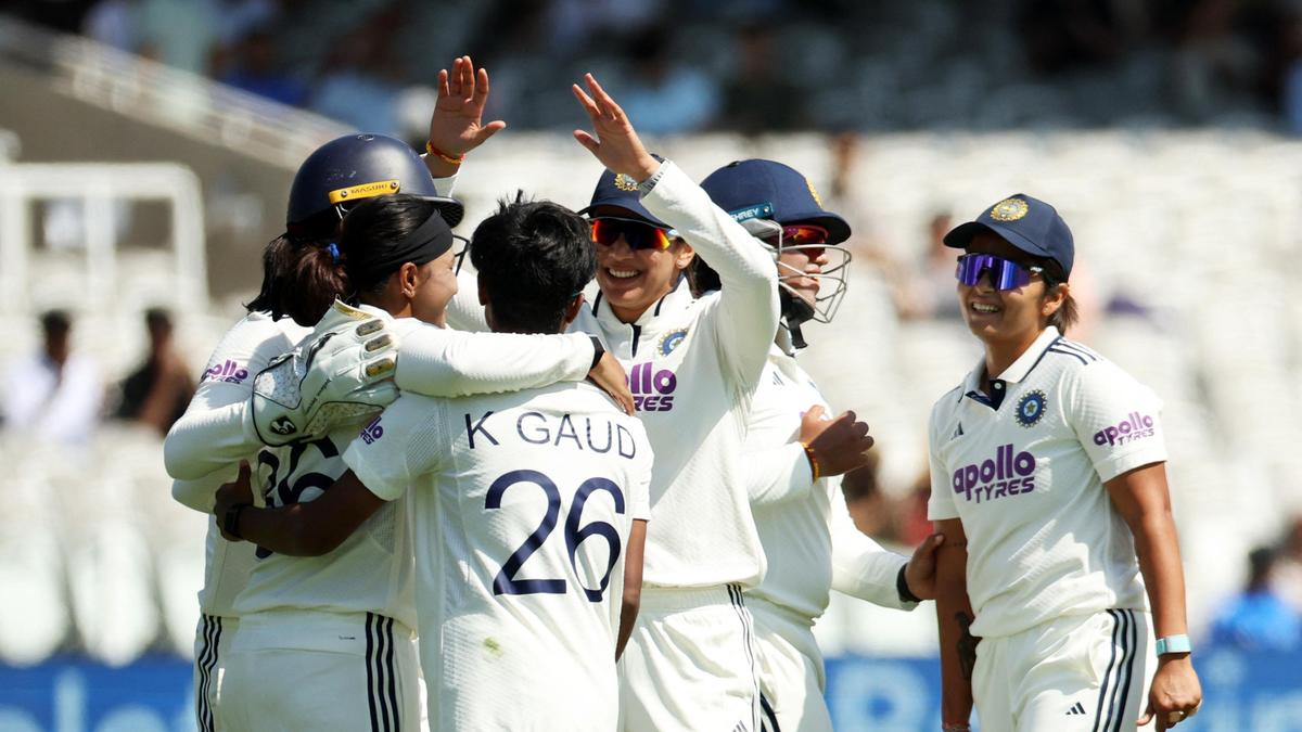 A Índia faz história e vence a Inglaterra por 270 corridas no primeiro teste feminino no Lord's