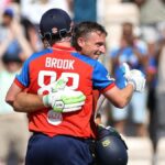 A Índia foi derrotada pela Inglaterra com a parceria recorde Buttler-Brook estabelecendo uma vitória de 56 corridas no quinto T20I