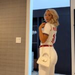 A esposa de Jordan Pickford, Megan, liderou a torcida dos WAGs pela Inglaterra antes das semifinais da Copa do Mundo na noite de quarta-feira