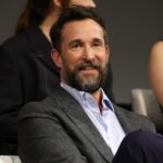 A estrela de 'The Pitt' Noah Wyle recebeu ofertas de papéis em 'O Resgate do Soldado Ryan' e 'Boa Noite e Boa Sorte', mas 'Não foi possível sair' das filmagens de 'ER'