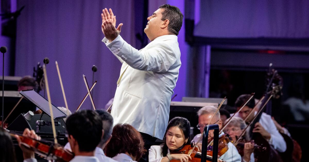 A fera do novo sistema de som do Hollywood Bowl é um trabalho em andamento