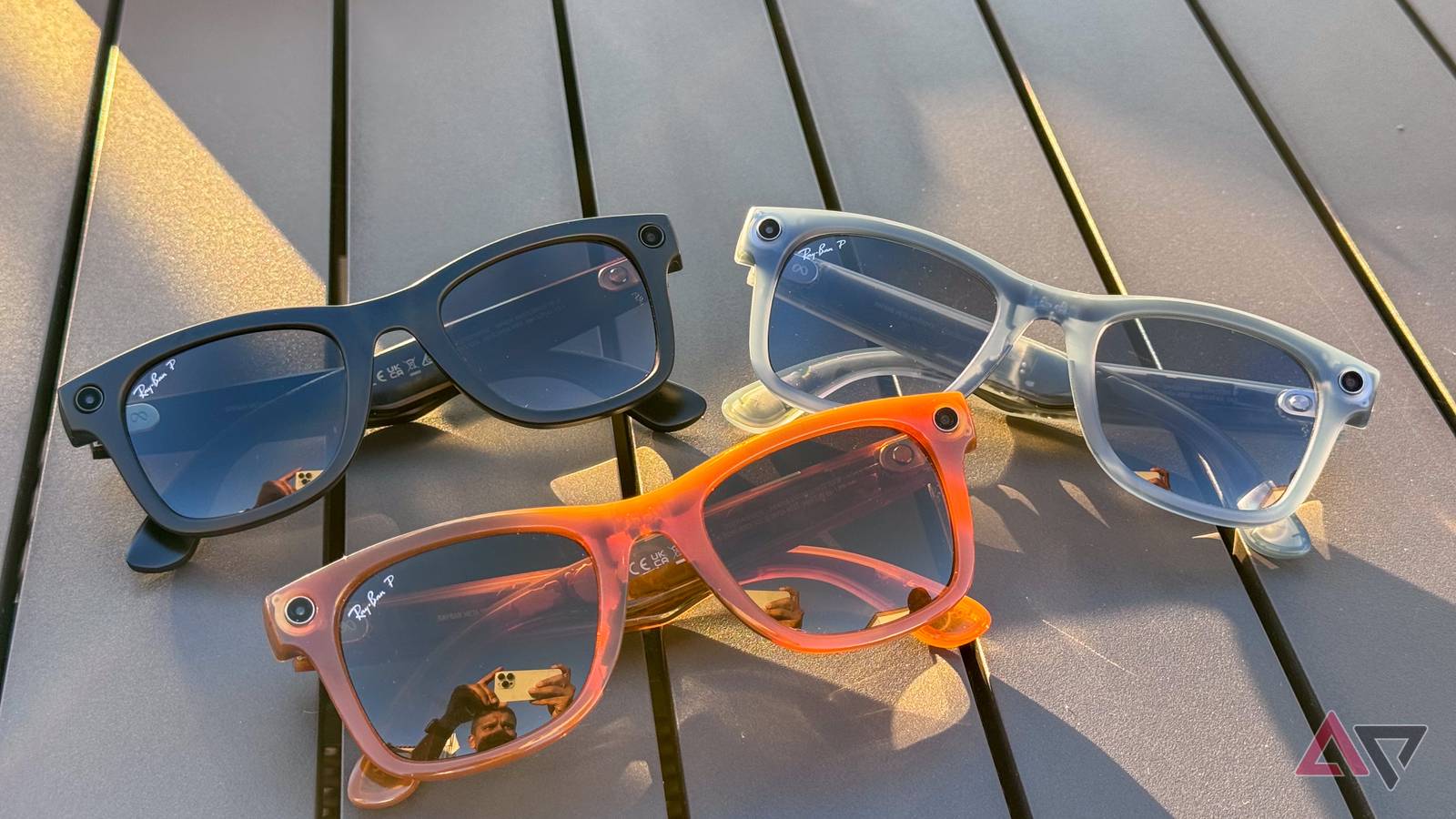 A lateral dos óculos inteligentes Ray-Ban Meta