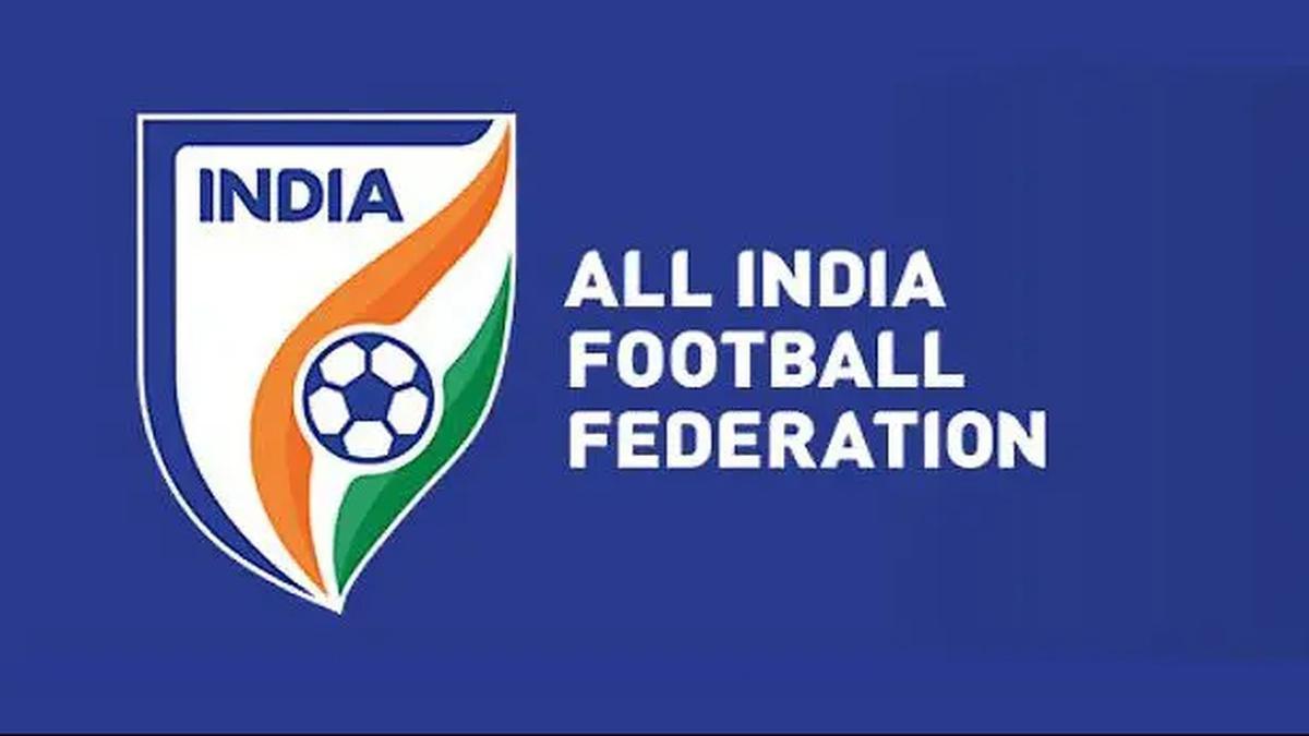 AIFF convida jogadores de futebol aposentados para listas de Esportistas de Mérito Extraordinário