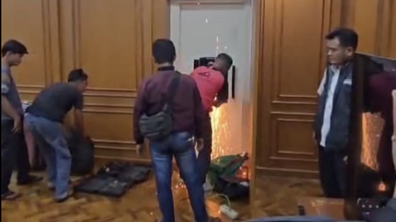 Ahli Kunci Bongkar Brankas Rahasia di Bogor Sebut Sistemnya Canggih com Baja 2 Lapis e Harga Rp20 Jutaan