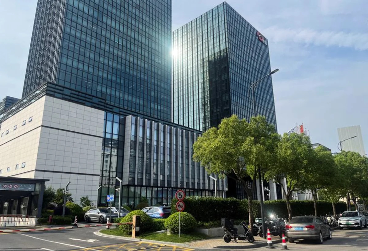 Análise – Fabricantes farmacêuticos chineses com grandes ambições lutam para recrutar pessoal para expansão global
