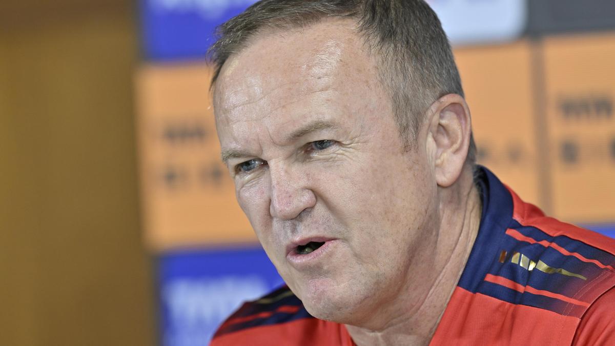 Andy Flower se exclui de concorrer ao cargo de técnico do teste da Inglaterra