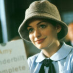 THE PRINCESS DIARIES, (aka PLOTZLICH PRINZESSIN), Anne Hathaway, 2001, © Buena Vista/courtesy Everett Collection