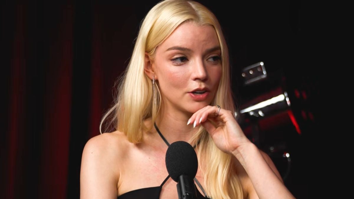 Anya Taylor-Joy admite que está 'tão grata' James McAvoy substituiu um 'ator metódico' em 'Split'