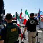 Agentes do FBI em Atlanta examinam um drone encontrado durante operações de aplicação da FAA "sem zonas de drones" em torno dos eventos da Copa do Mundo. -FBI Atlanta