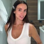 Quando a Inglaterra chegou a Miami antes das quartas de final da Copa do Mundo, no sábado, os WAGs compartilharam uma visão sobre as luxuosas casas à beira-mar em que o time está hospedado.