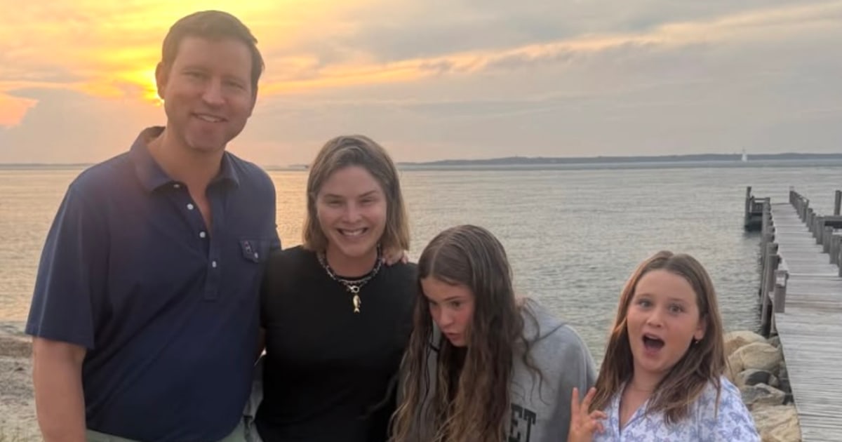 As fotos de família de Jenna Bush Hager em 4 de julho provam que as crianças realmente crescem tão rápido