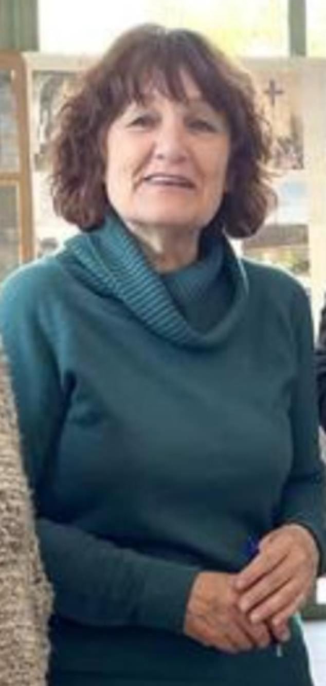 Marie-Laure Autefort (foto) foi acusada do assassinato de Karen Carter na vila de Trémolat, em Dordogne, em abril de 2025
