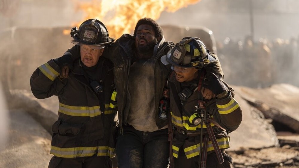 Assistentes de produção de 'Chicago Fire' e 'Chicago Med' ratificam contrato sindical