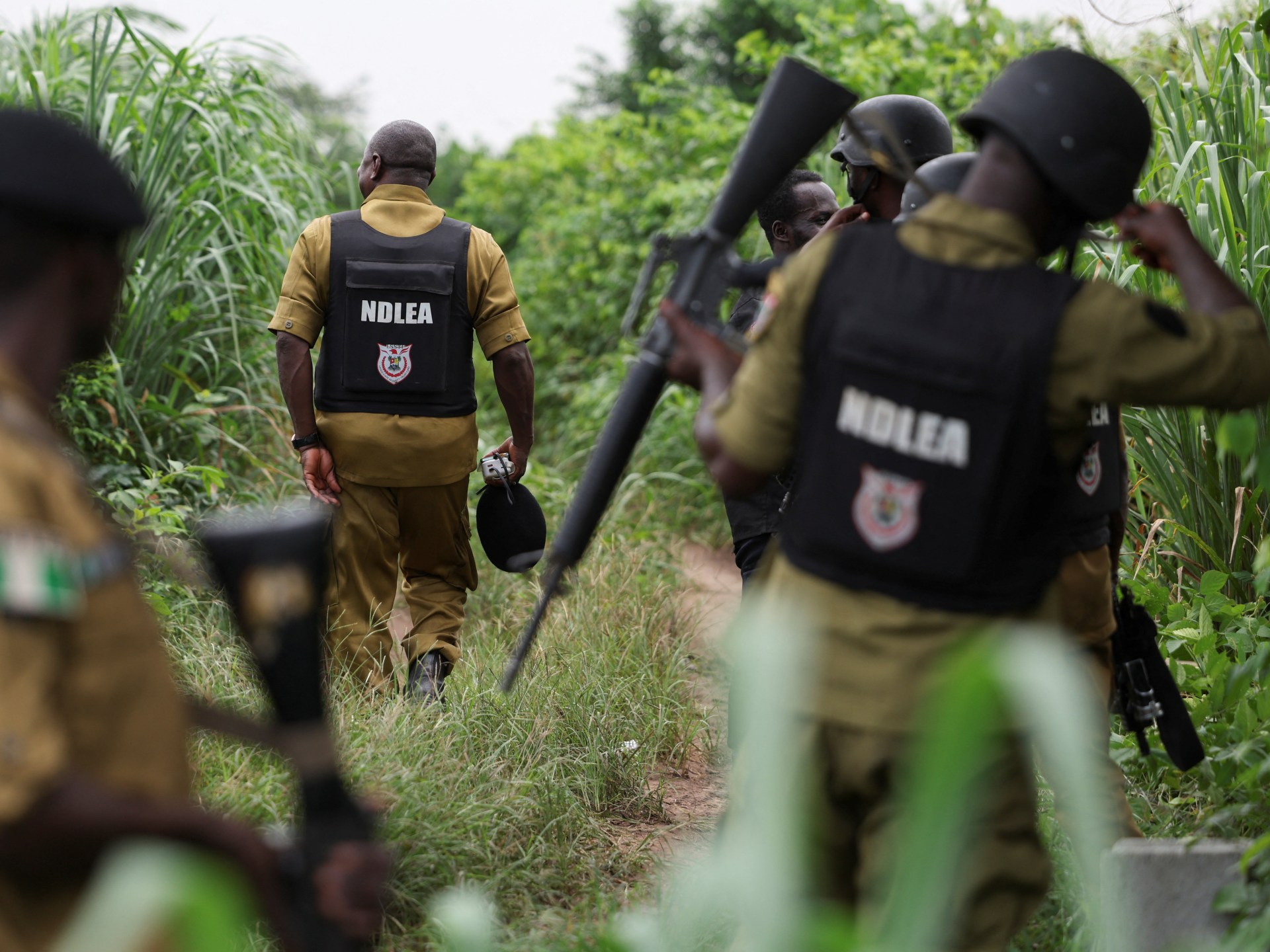 Atacantes armados matam mais de 20 pessoas no noroeste da Nigéria