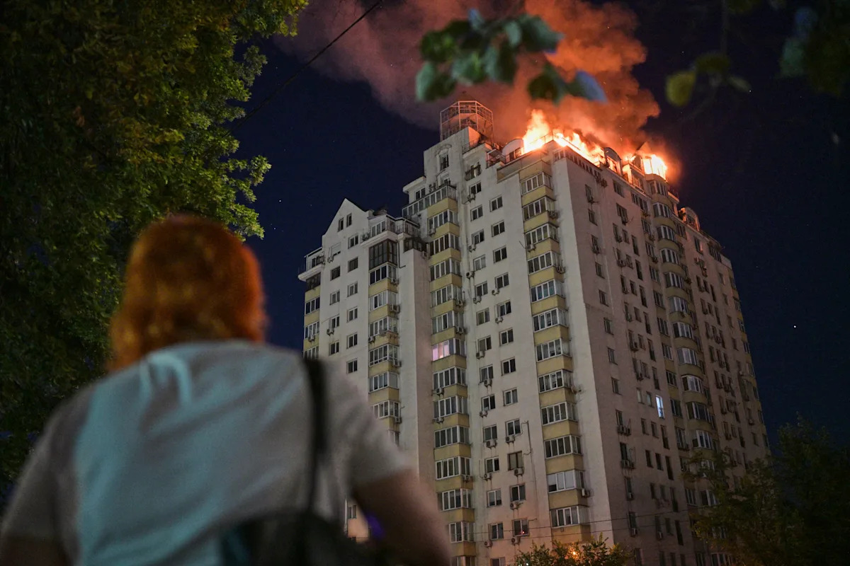 Ataque russo à Ucrânia abala Kyiv por horas