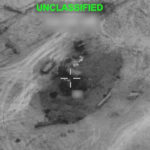 Comando Central dos EUA/via Reuters - Um projétil é disparado durante o que o Comando Central dos EUA (CENTCOM) disse ser uma terceira rodada de ataques esta semana contra o Irã, nesta captura de tela tirada de um vídeo divulgado em 11 de julho de 2026.