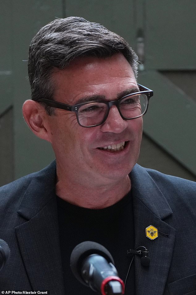 O futuro primeiro-ministro Andy Burnham. Fontes disseram a este jornal que Burnham está considerando reduzir o limite do chamado imposto sobre mansões da chanceler Rachel Reeves – previsto para ser atingido em abril de 2028 – de £ 2 milhões para £ 1,5 milhão.