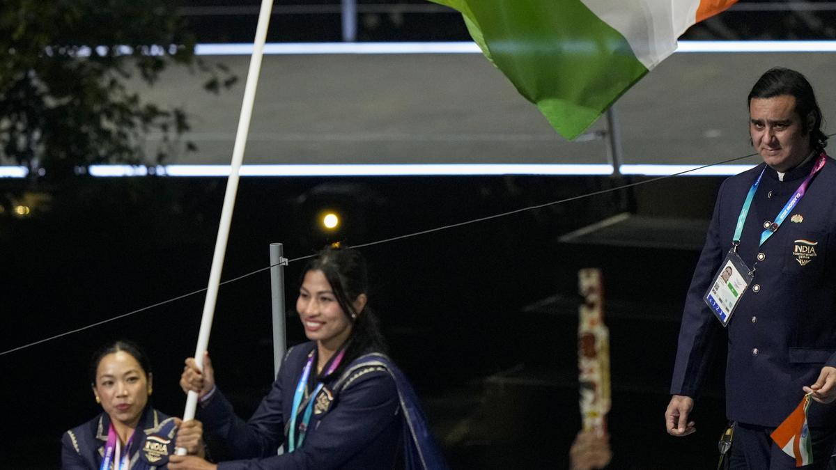 Cerimônia de abertura do CWG 2026 ao vivo: Mirabai Chanu lidera o contingente indiano no desfile das nações; Neeraj e Lovlina aparecem