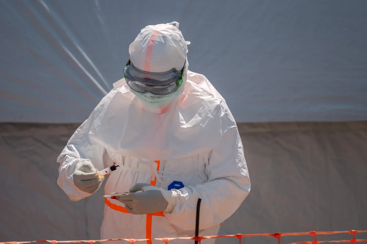 Cidadão dos EUA testa positivo para Ebola no Congo