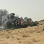 Os destroços de um veículo no Mali, onde anos de combates tiveram um grande impacto nas comunidades e nas forças de segurança (Frente de Libertação Azaward via AP)