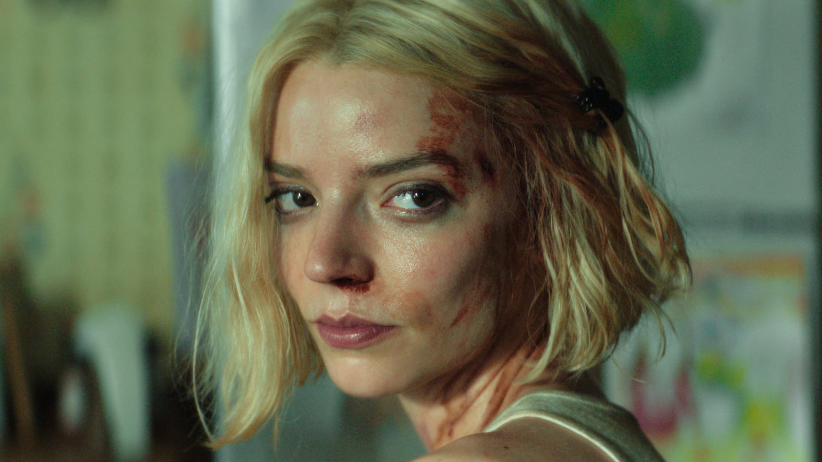 Anya Taylor-Joy como Luciana