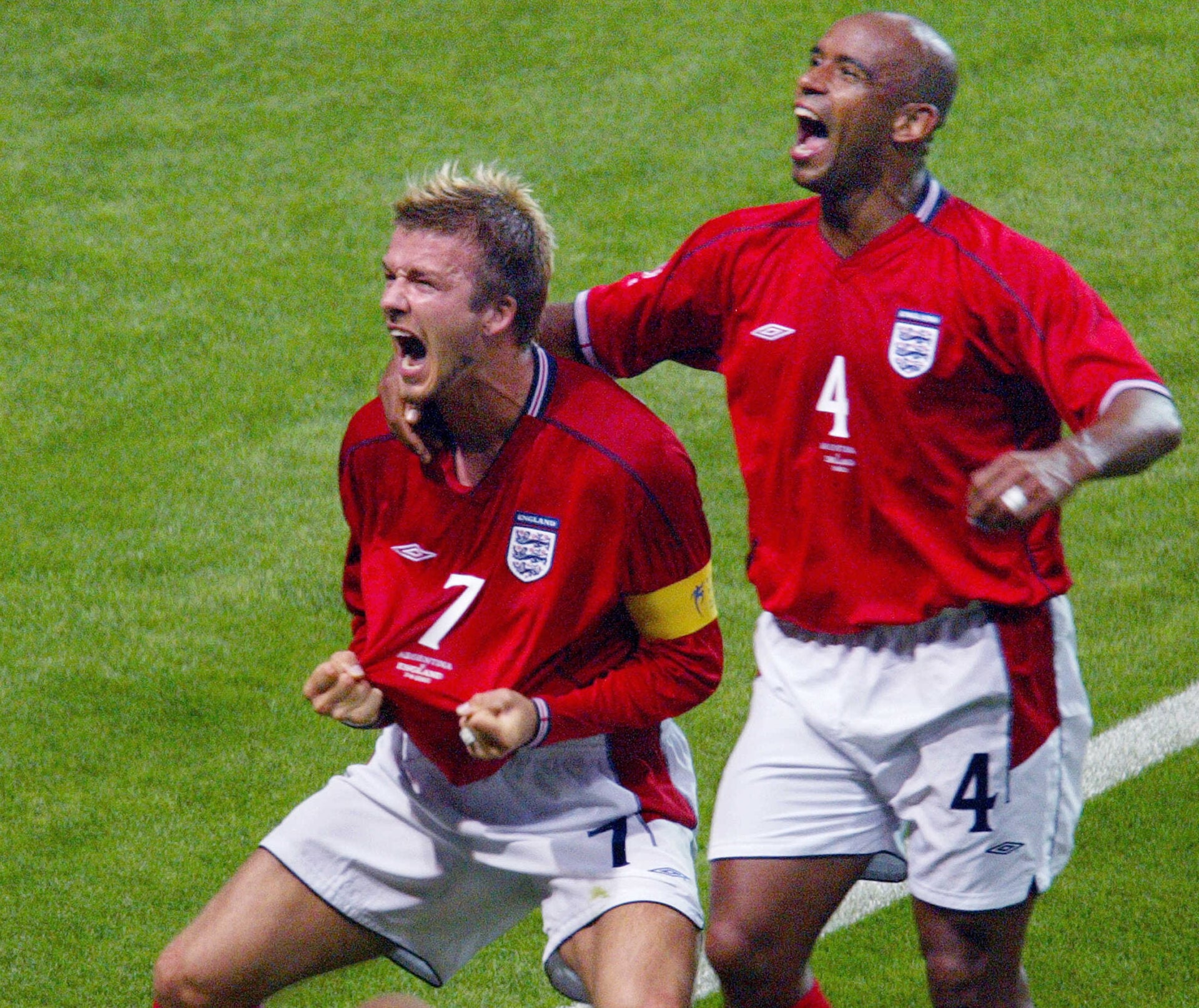 Como três estrelas do Manchester United levaram a Inglaterra à vitória heróica sobre a Argentina na Copa do Mundo de 2002
