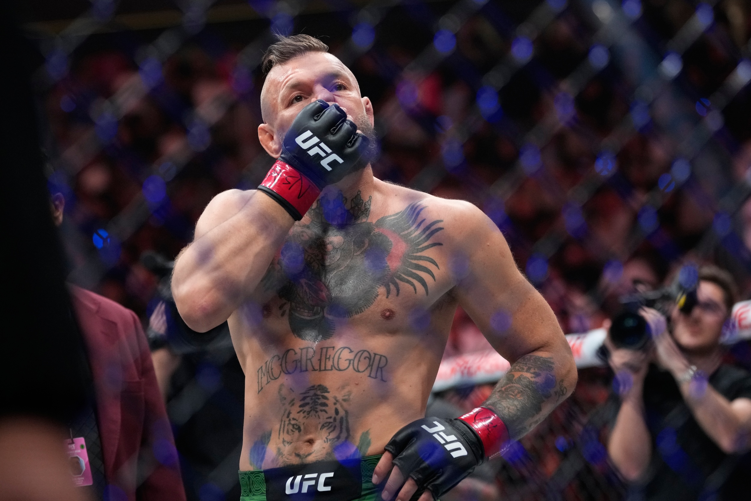 Lesão de Conor McGregor x Max Holloway luta de volta no UFC