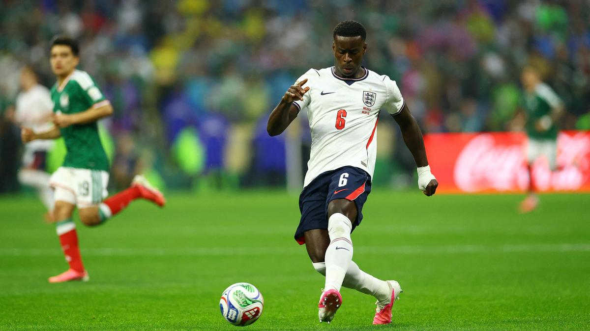 Copa do Mundo FIFA 2026 - Guehi e James treinam com a Inglaterra em Miami antes do confronto das quartas de final com a Noruega
