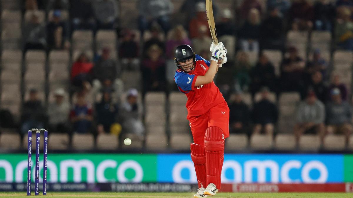 Copa do Mundo T20 Feminina de 2026 - A capitã da Inglaterra, Nat Sciver-Brunt, retornará para a semifinal contra a África do Sul