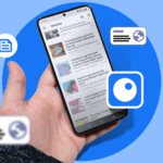 Homem sorrindo enquanto olha para o telefone ao ar livre, com uma sobreposição de uma programação colorida do Google Agenda exibindo alguns eventos.