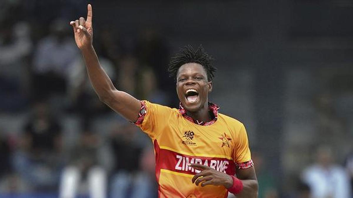 Destaques BAN vs ZIM, 1º T20I: Muzarabani, Ngarava quatro lances de postigo ajudam o Zimbábue a assumir a liderança por 1-0