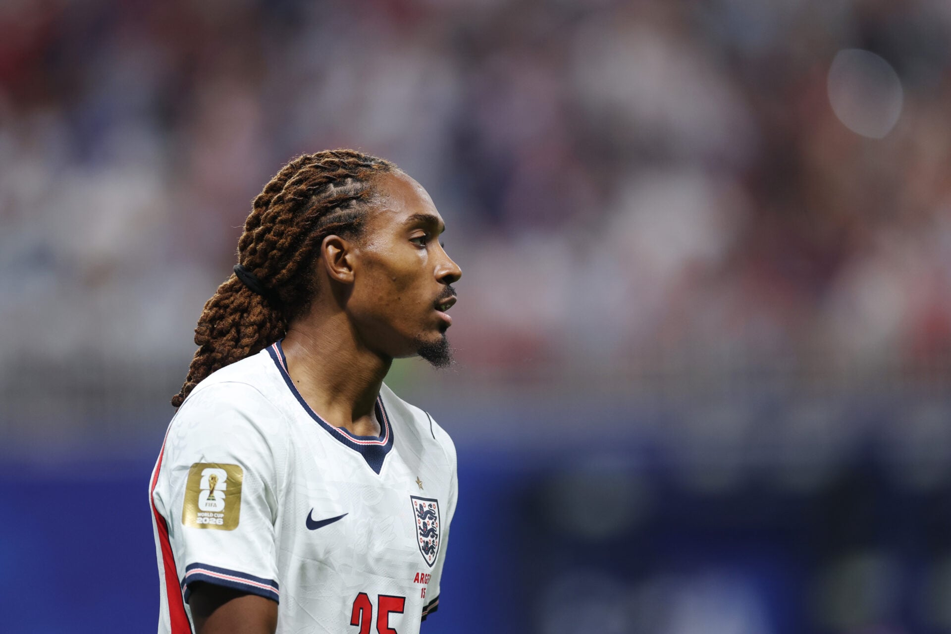 Djed Spence é torcedor do Manchester United, a estrela surpresa da Inglaterra pode se tornar uma solução para o lateral-esquerdo