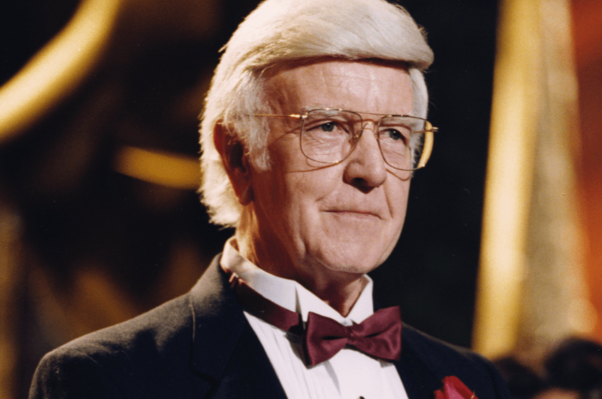 Donald Iwerks, técnico de câmera da Disney e cofundador da Iwerks Entertainment, morre aos 96 anos