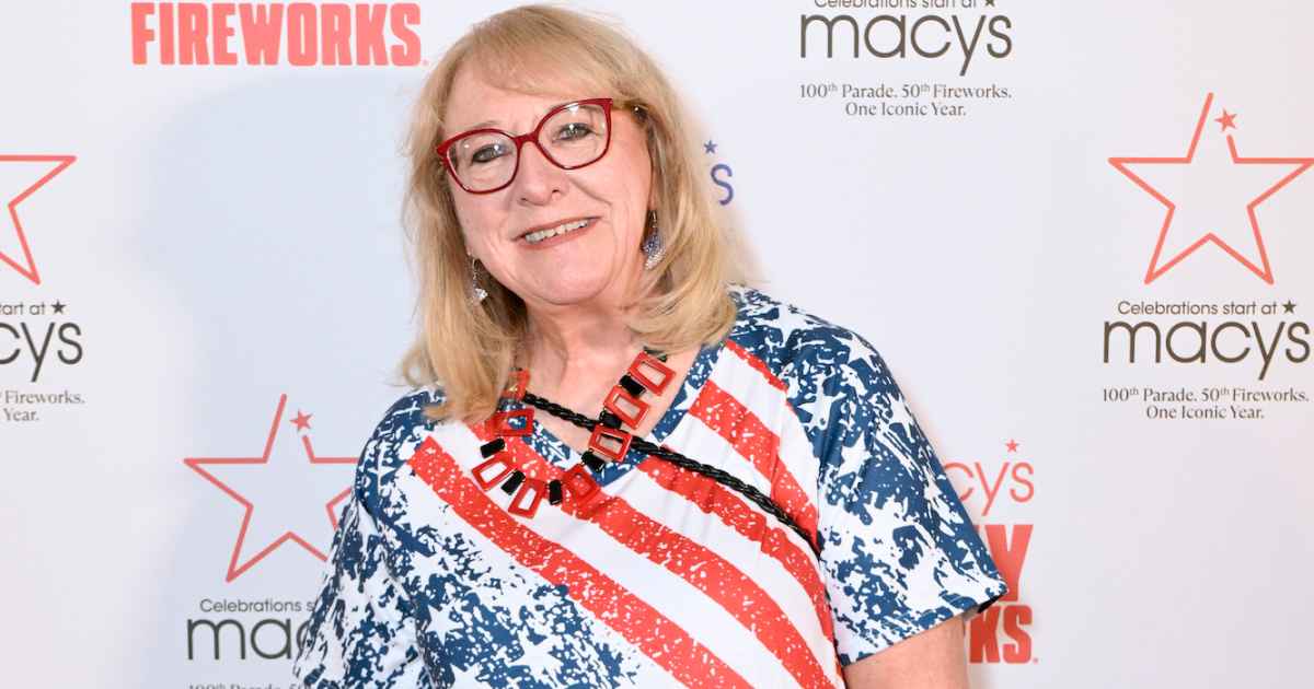 Donna Kelce chega à cidade de Nova York antes do casamento de Travis