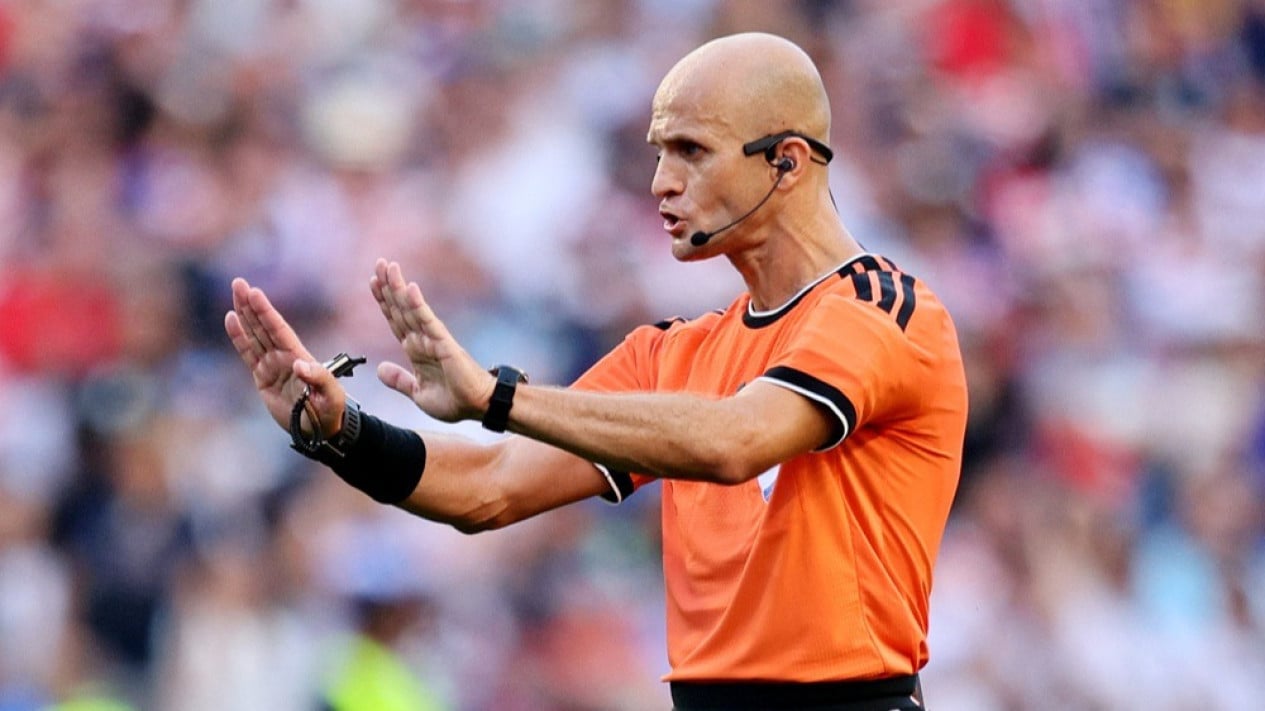 Dulu Pimpin Laga Timnas Indonésia na Liga 1, Kini Wasit Adham Makhadmeh Bertugas na Final Piala Dunia 2026
