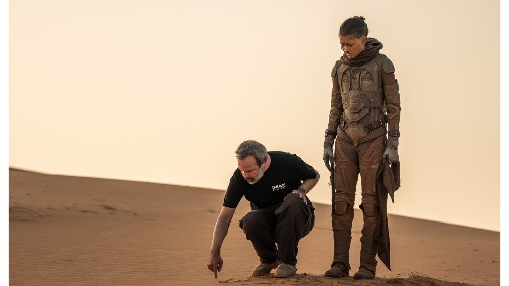 'Duna 3': Timothée Chalamet, Zendaya e Denis Villeneuve retornam ao deserto de Abu Dhabi que também funciona como planeta Arrakis em imagens dos bastidores