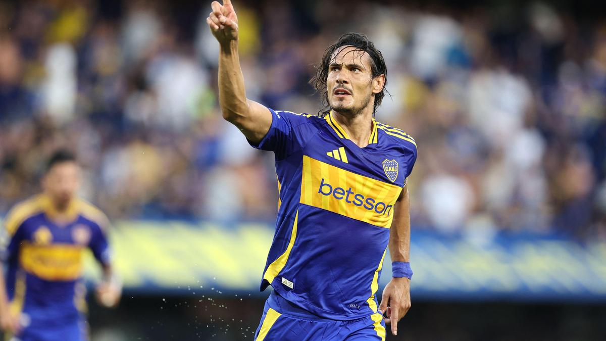 Edinson Cavani deixa o Boca Juniors após três anos