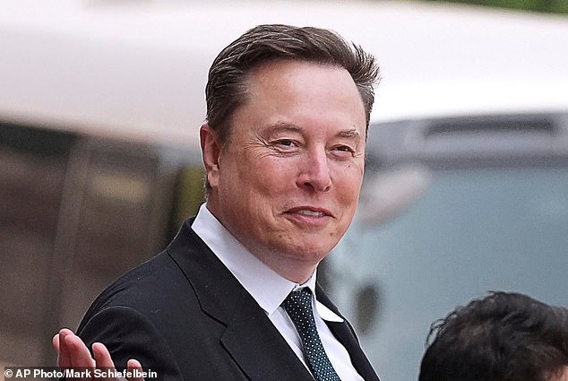 Elon Musk postou que estava disposto a dar a Mel Gibson US$ 100 milhões para filmar uma Odisseia “meticulosamente precisa historicamente” em sua última crítica ao novo filme de Christopher Nolan.