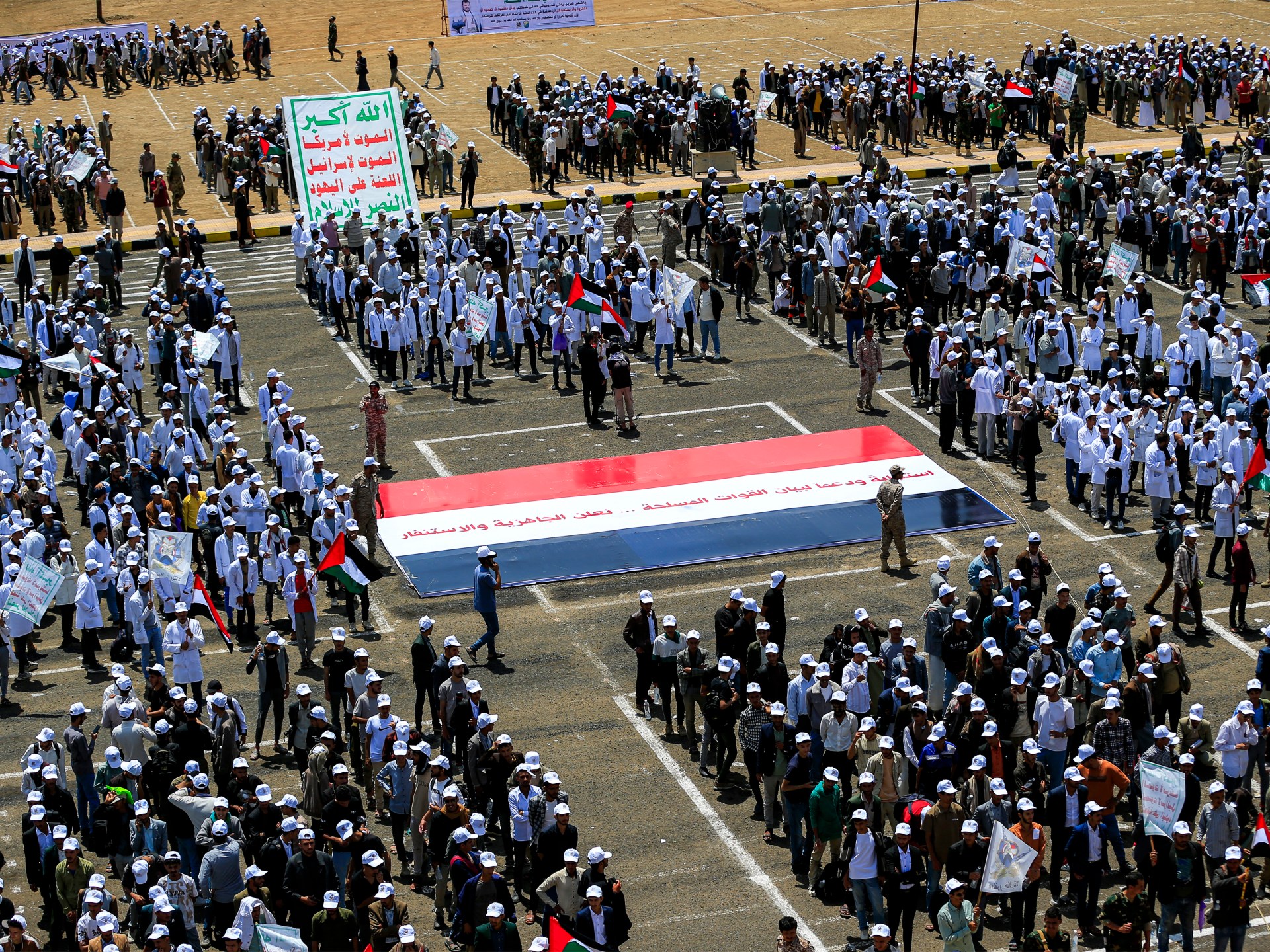 Enviado da ONU para o Iêmen ‘alarmado’ com ataques Houthis no Mar Vermelho, pede negociações