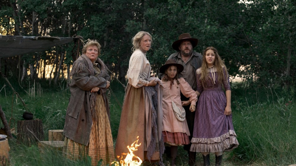 Escritor de 'Little House on the Prairie' da Netflix sobre Landing Fan Favorite da série original para That Scary Cameo