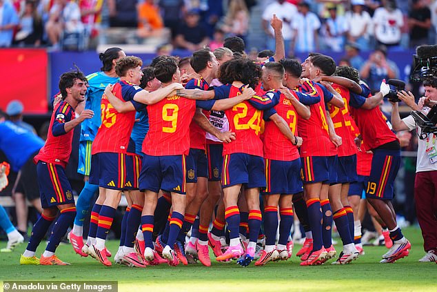 A Espanha venceu a Copa do Mundo depois de uma vitória merecida por 1 a 0 sobre a Argentina na noite de domingo