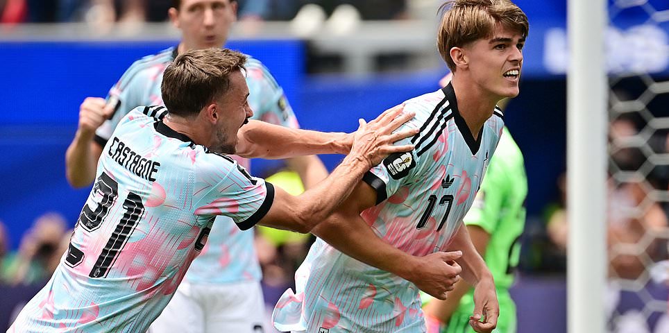 Espanha x Bélgica - quartas de final da Copa do Mundo AO VIVO: A imperiosa defesa espanhola FINALMENTE foi violada ao sofrer seu primeiro gol do torneio em uma resposta brilhante dos Red Devils