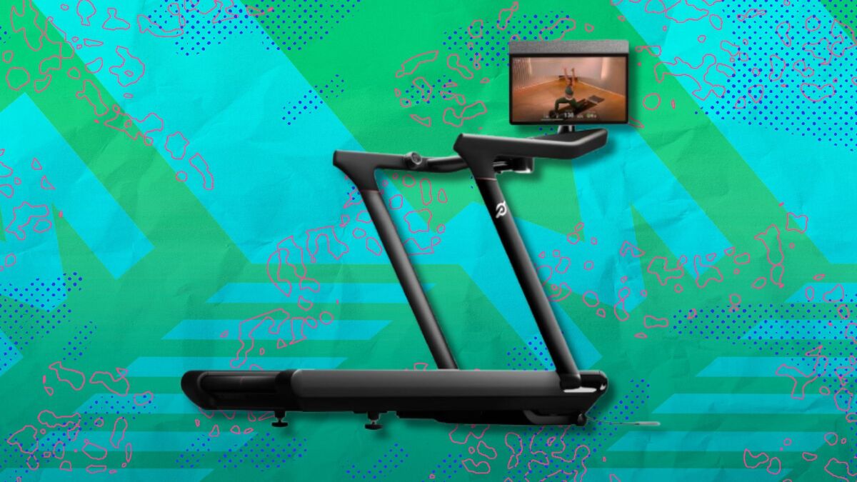 Está quente lá fora. Treine em ambientes fechados no Peloton Tread com um desconto de $ 400.