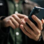 Esta solução rápida resolve o bug de brilho da tela do seu iPhone